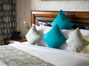 The Panoramic Getaway