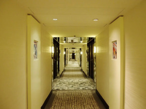 Regal Oriental Hotel