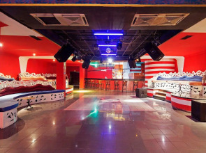 Larissa Sultan's Beach