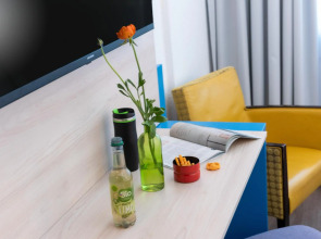 greet Berlin Alexanderplatz