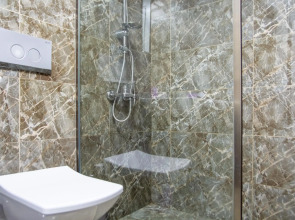 Fi Homes - Adults Only