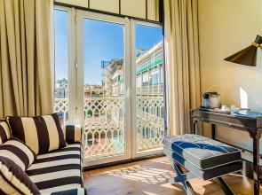 Отель H10 Catalunya Plaza Boutique Hotel