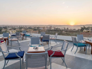 Nine Pyramids View Hotel