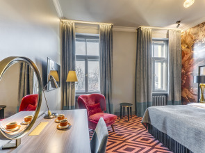 Отель Grand Poet Hotel by Semarah