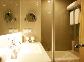 Grand Mercure Hotel Hualing