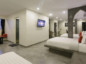 Central Suite Residence
