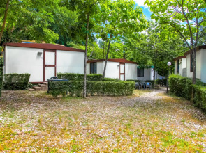 Happy Village & Camping