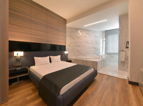 Nish Istanbul Suites & Hotel