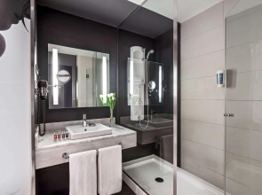 Отель Zentral Castellana Norte