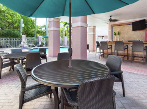 DoubleTree by Hilton Sunrise - Sawgrass Mills