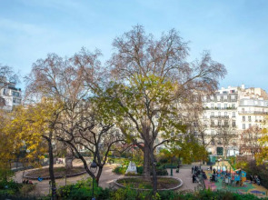 Отель Montholon Paris