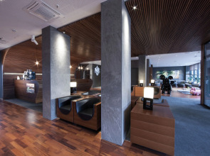 Me and All Hotel Dusseldorf, by Hyatt