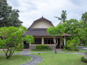 Отель Vila Ombak 