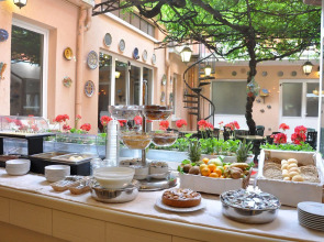 Cavour 30TRE - Hotel Moderno