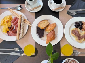 Angela Downtown Hotel