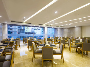 Rosaka Nha Trang Hotel