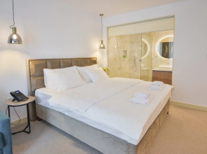 Luxury Hotel Riva - Budva