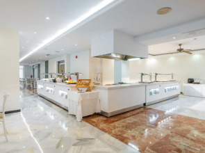 Nerja Club by Dorobe Hotels