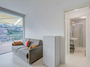 Adelasia 01 - Shared Pool and Parking