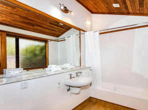 Riverside Hotel Marlborough