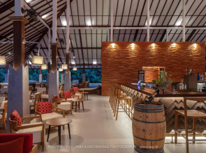 Adaaran Select Meedhupparu