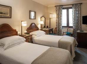 Отель Lisboa Plaza - Avenida, a Lisbon Heritage Collection