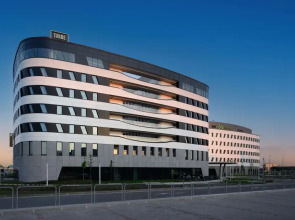 TRIBE Budapest Airport