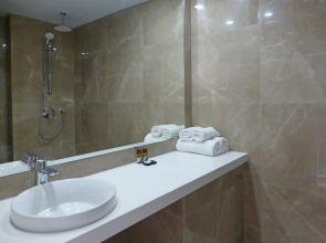 Sunrise Oasis Hotel & Waterpark