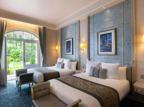 Отель Disneyland