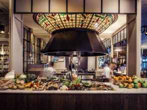 Carlton Square Hotel