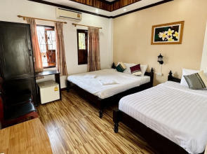 Singharat Boutique House