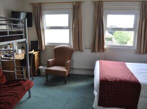 Hayward’s at the Grasmere