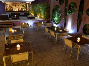 Отель Barcelona Catedral