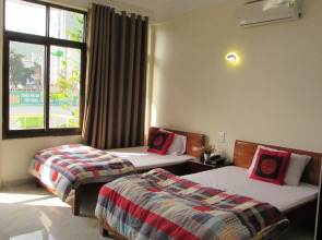 Viet Nhat Halong Hotel