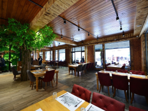 Inanlar Deluxe Hotel & Bungalow