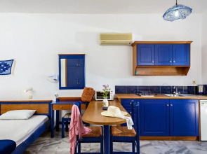 Matzi Studios & Apartments