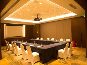 HUALUXE Wuxi Taihu by IHG