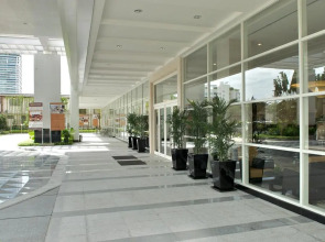 The Narathiwas Hotel & Residence Bangkok