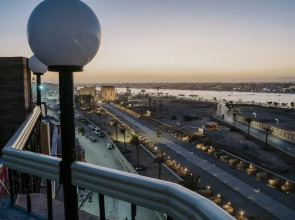 Queens Valley Hotel, Restaurants, Bars and Spa Luxor