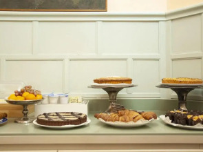 Отель San Guido Porta Volta