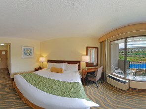 Irazu Hotel & Studios