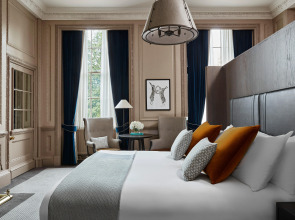 Kimpton Charlotte Square by IHG