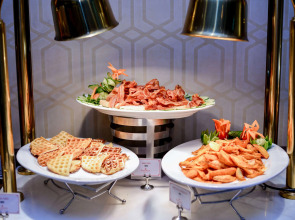 Ramada by Wyndham Manila Central