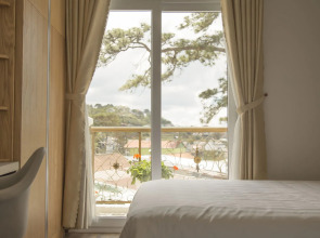 Nature Garden Hotel Dalat