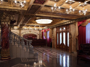 Alexandrapol Palace Hotel