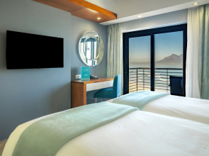 Blaauwberg Beach Hotel