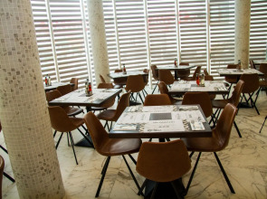 Best Western Plus Premium Inn