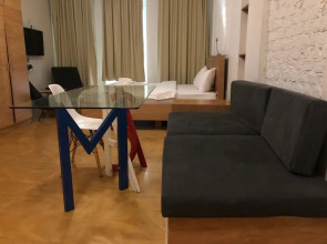 Mayer Sahkulu Suites