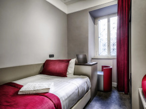 Отель Varese Roma