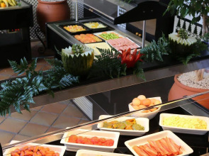 Beverly Hills Suites - Excel Hotels & Resorts